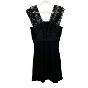 NEW 19 Cooper‎ Black Lace Dress Size Small